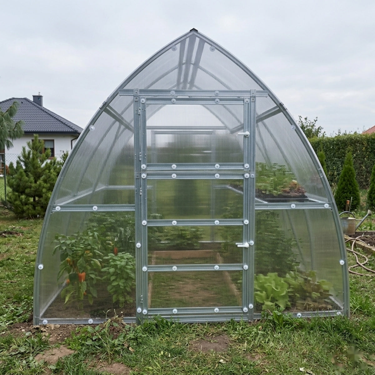 Serre de jardin L'Apogée à toit pointu, polycarbonate 4 ou 6 mm