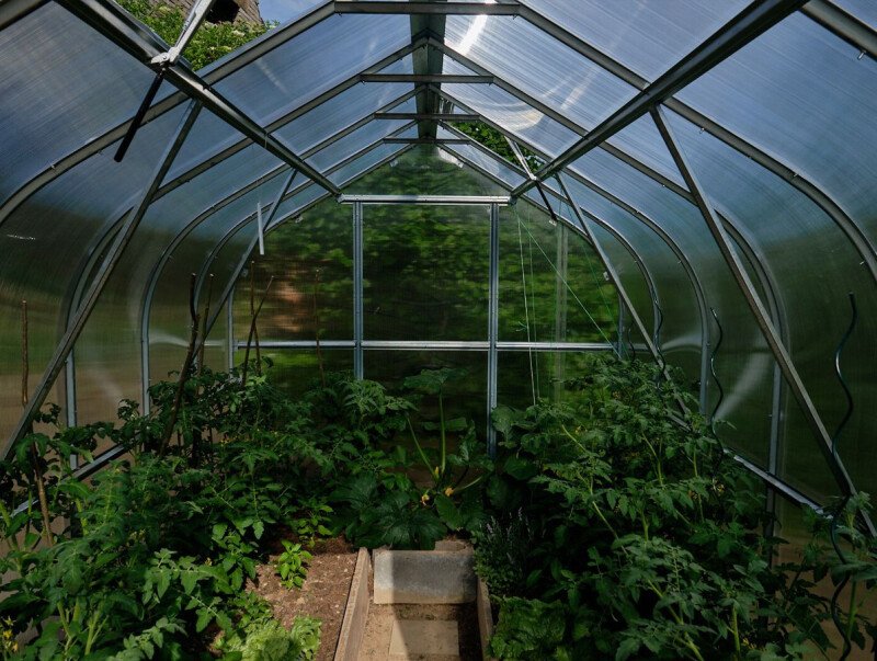 Serre de jardin polycarbonate design – La Bastide